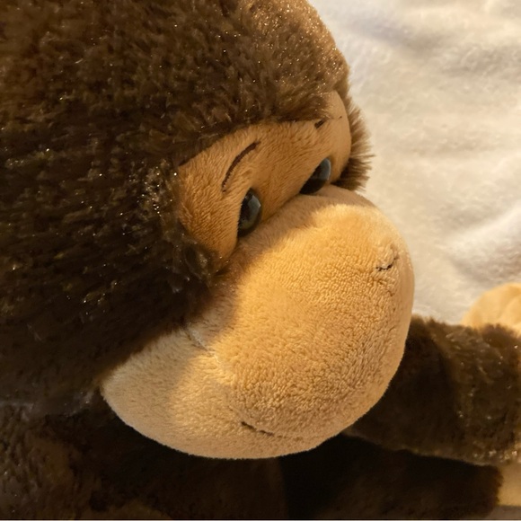 Toys R Us 2013 soft Brown 16" large Monkey / chimp plush Stuffed Animal Tan face - Picture 3 of 8